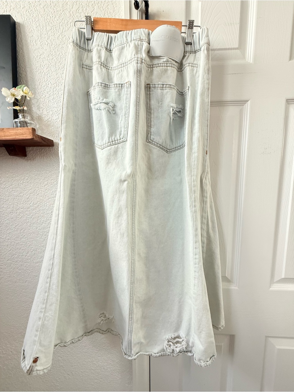 One Teaspoon Distressed Denim Skirt - Picture 7 of 8